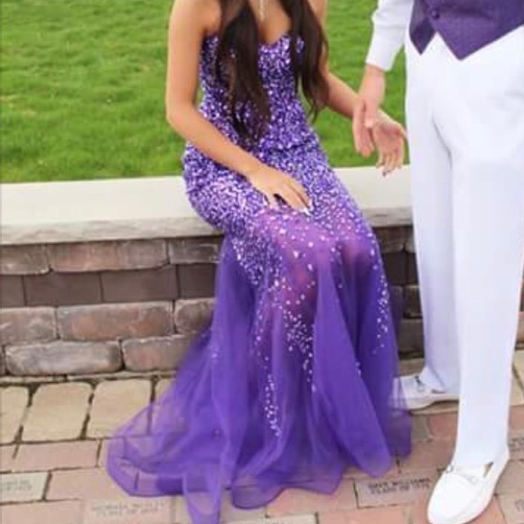 PROM DRESS - Picture 4 of 5